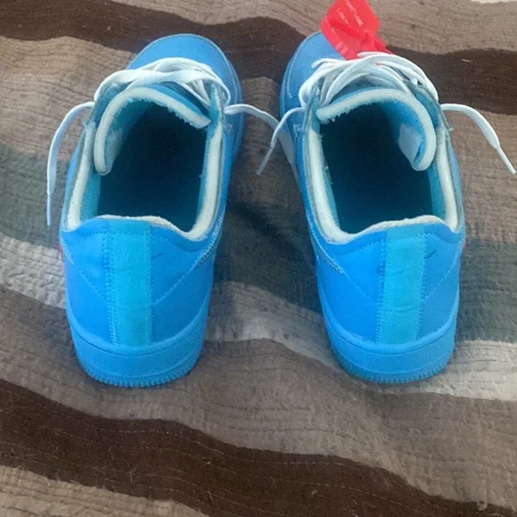 Off white mcas